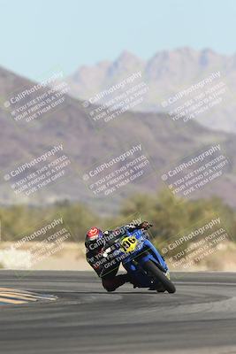 media/Oct-30-2025-Racers Edge (Thu) [[dabbdaf680]]/3-B Group/Session 2 (Turn 14)/